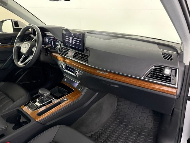 Used 2023 Audi Q5 2.0T Premium Plus w/ Premium Plus Package AWD/4WD image 14