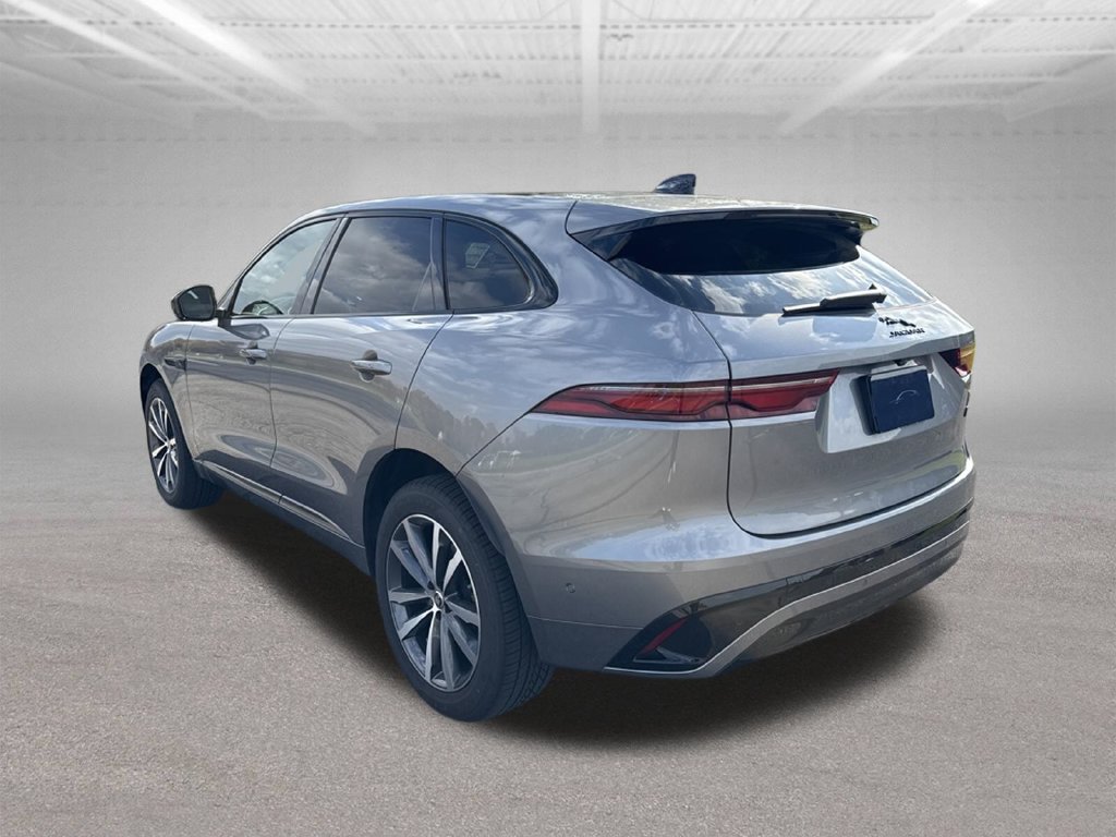 Certified 2026 Jaguar F-PACE R-Dynamic S AWD/4WD image 3
