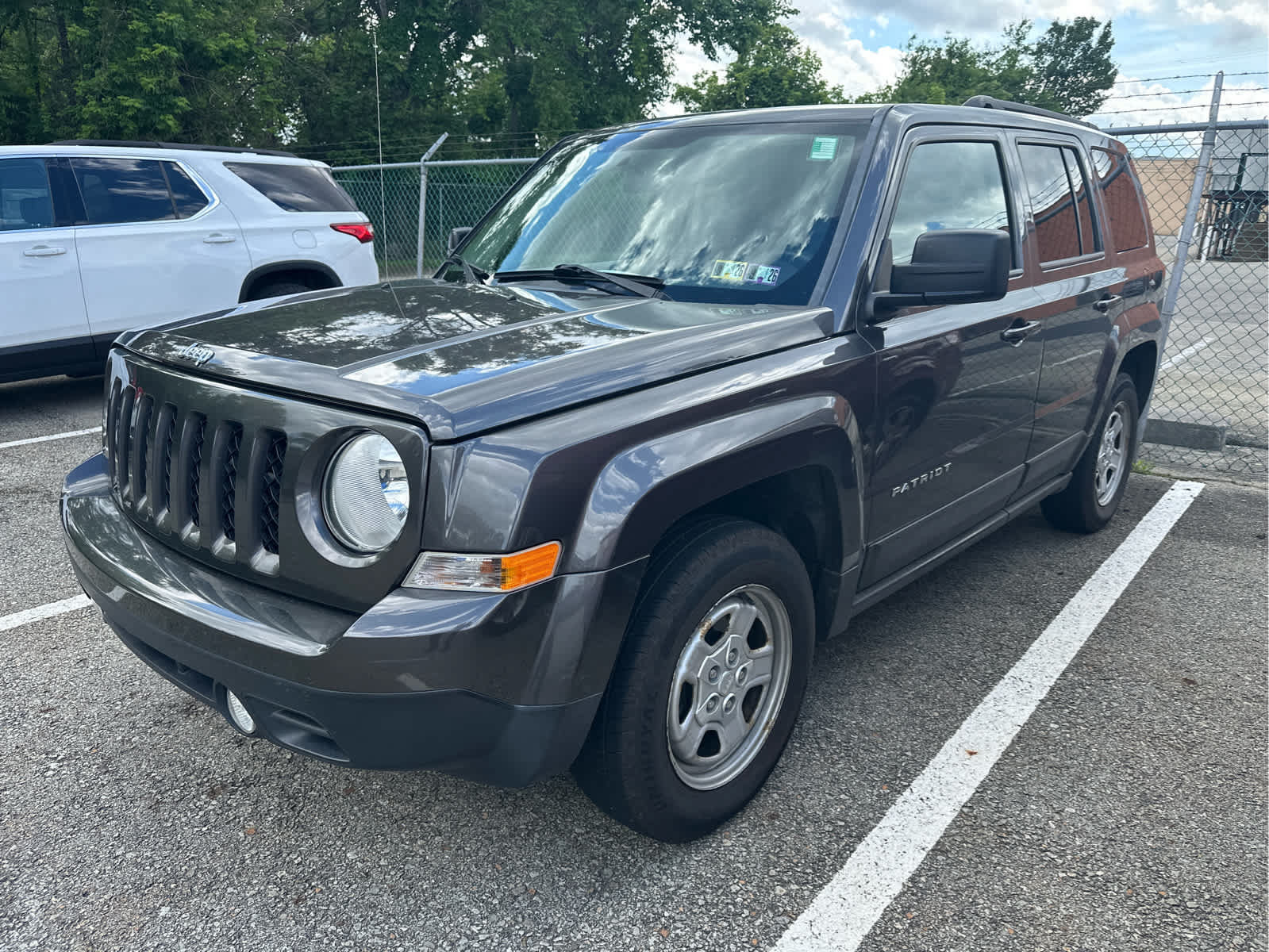 Used 2015 Jeep Patriot Sport w/ Power Value Group FWD image 1