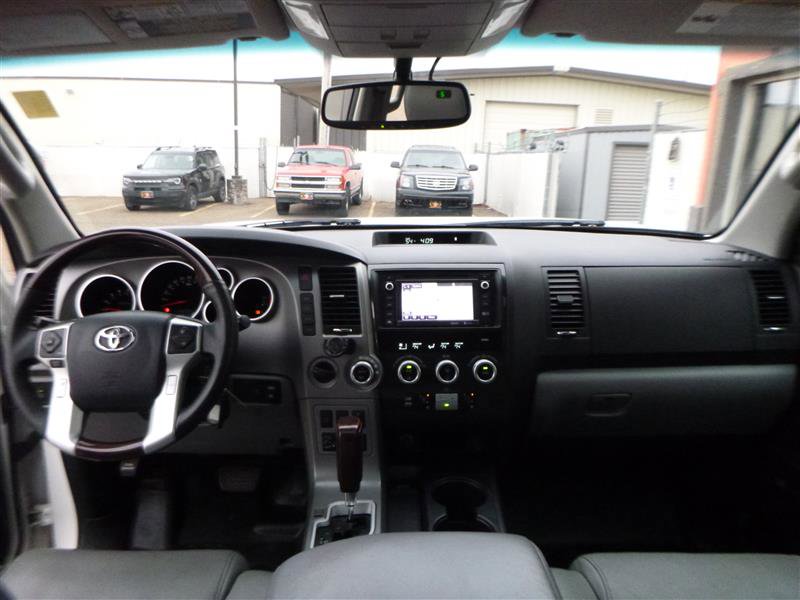 Used 2014 Toyota Sequoia Platinum AWD/4WD image 11