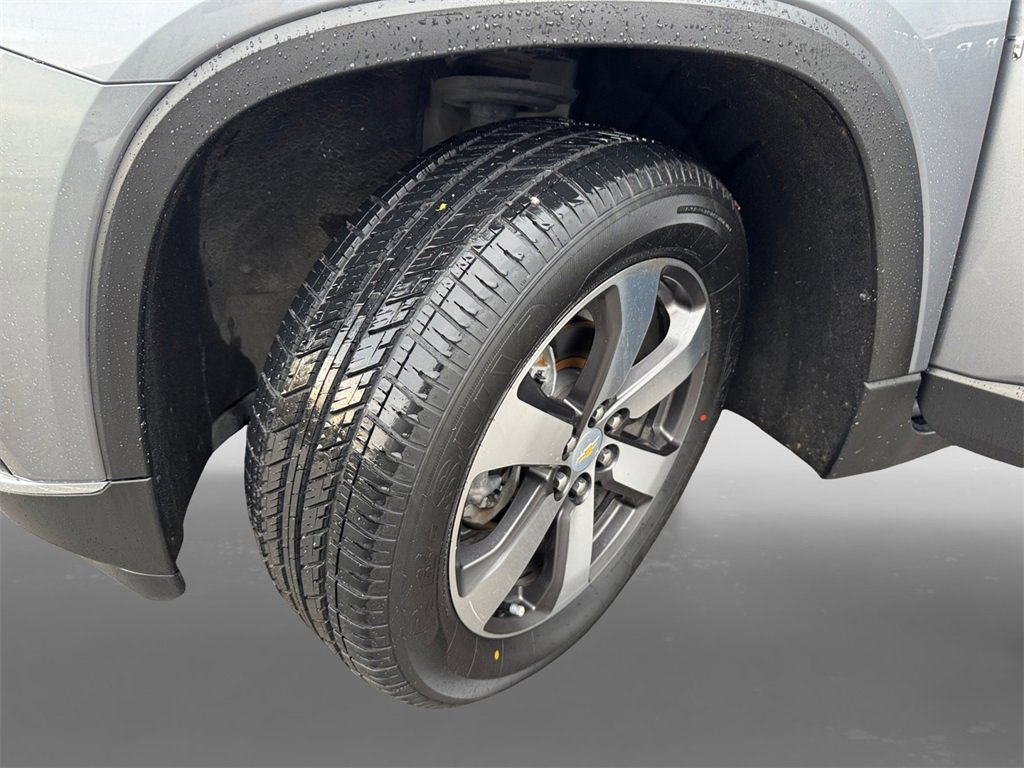 Used 2021 Chevrolet Traverse LT w/ LT Premium Package image 10
