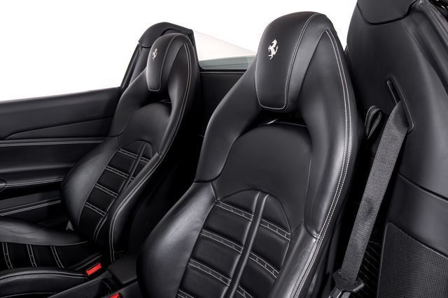 Used 2016 Ferrari 488 Spider RWD image 21