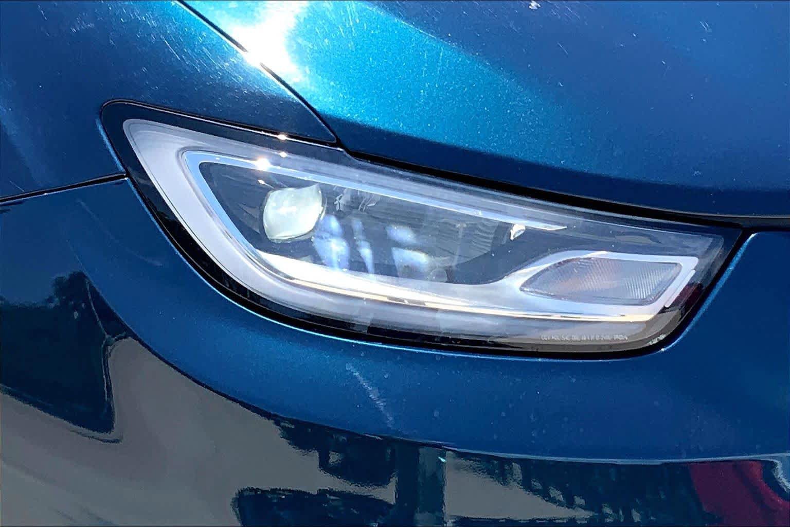Used 2023 Chrysler Pacifica Touring-L FWD image 27