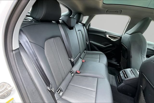 Used 2025 Audi A5 2.0T Premium Plus w/ Premium Plus AWD/4WD image 29