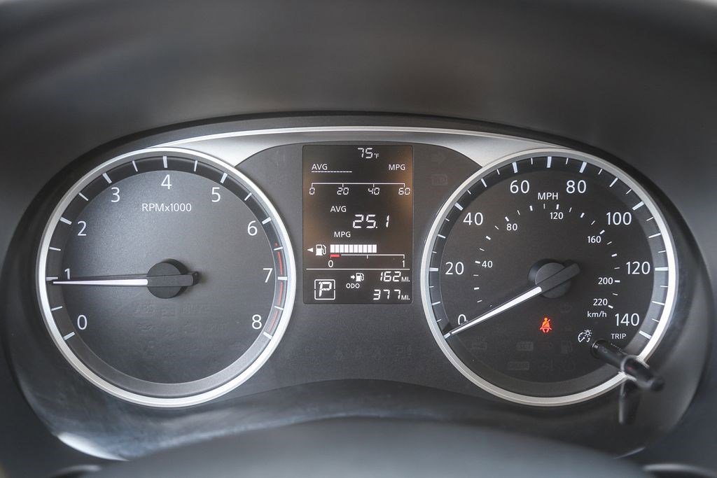 Certified 2025 Nissan Kicks Play S image 22