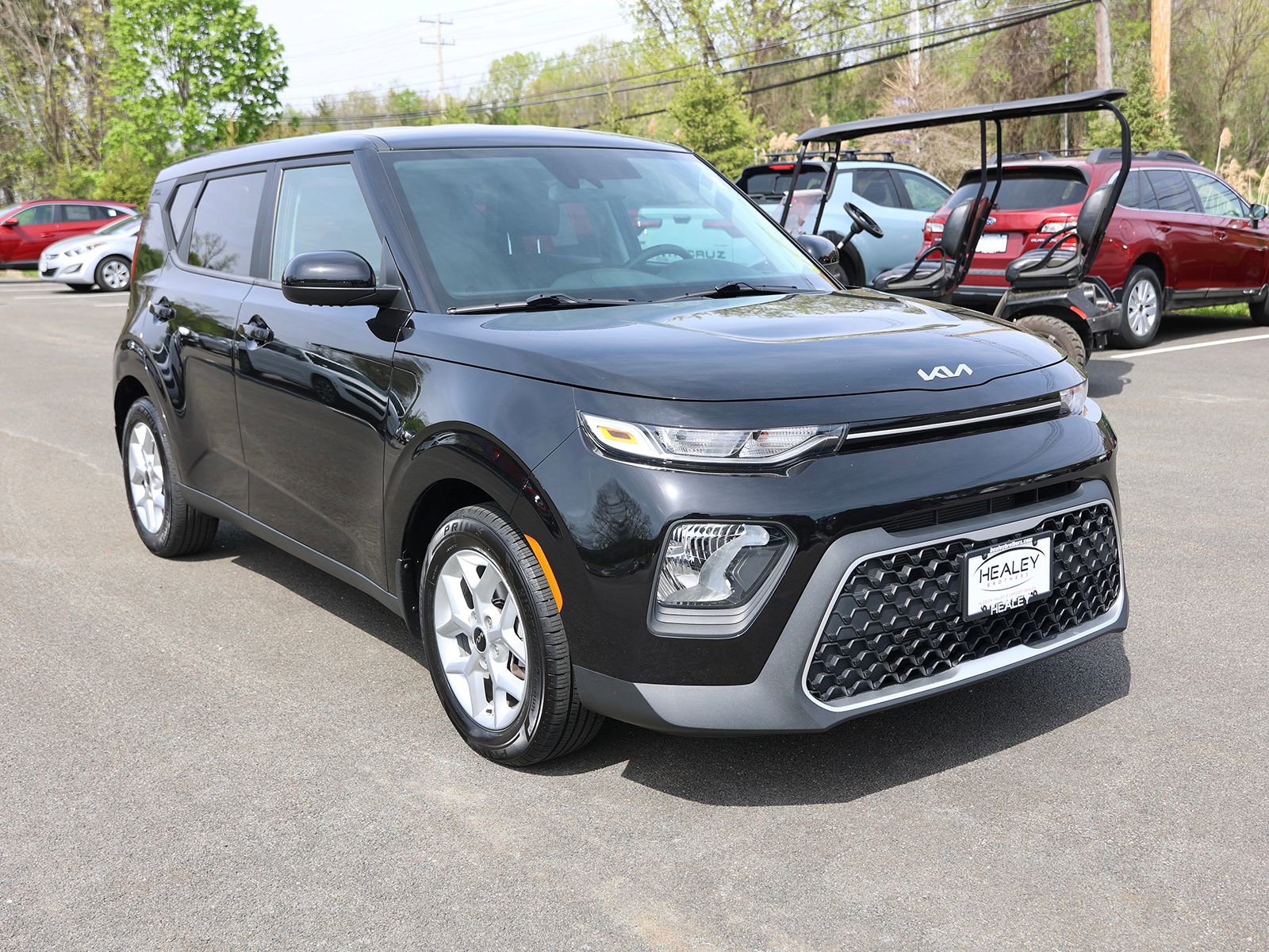 Used 2022 Kia Soul LX w/ Technology Package FWD image 1