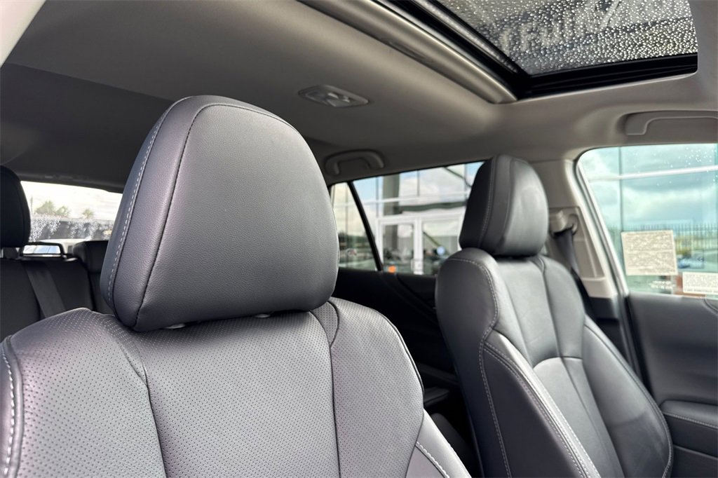 Used 2025 Subaru Outback Limited image 22