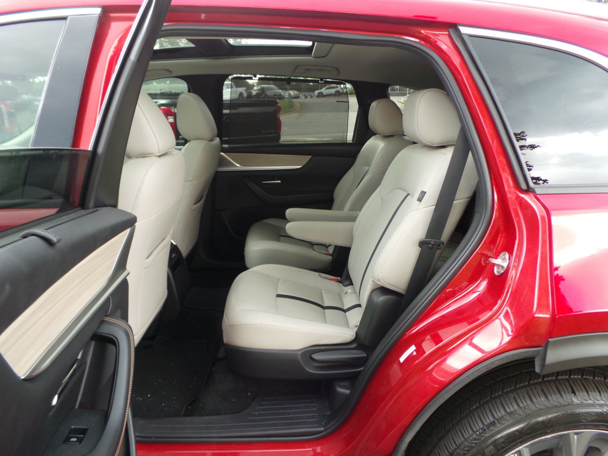 Certified 2024 MAZDA CX-90 3.3 Turbo w/ Premium Package AWD/4WD image 36