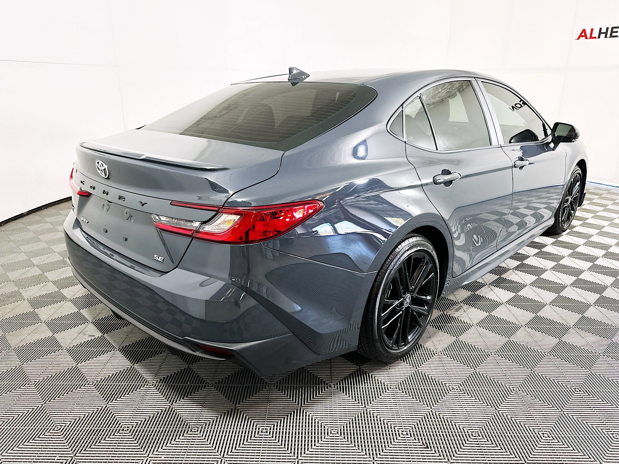 Certified 2025 Toyota Camry SE w/ Convenience Package image 3