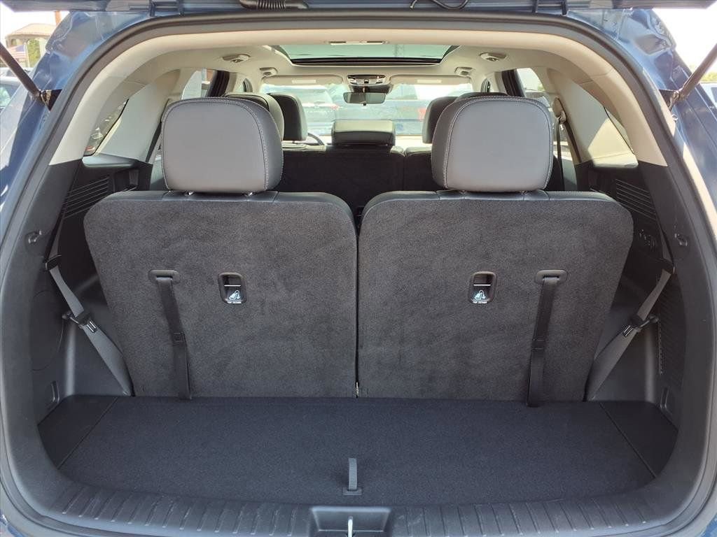 Used 2025 Kia Sorento S w/ Panoramic Sunroof Package FWD image 27