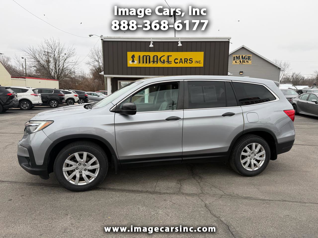 Used 2019 Honda Pilot LX image 1