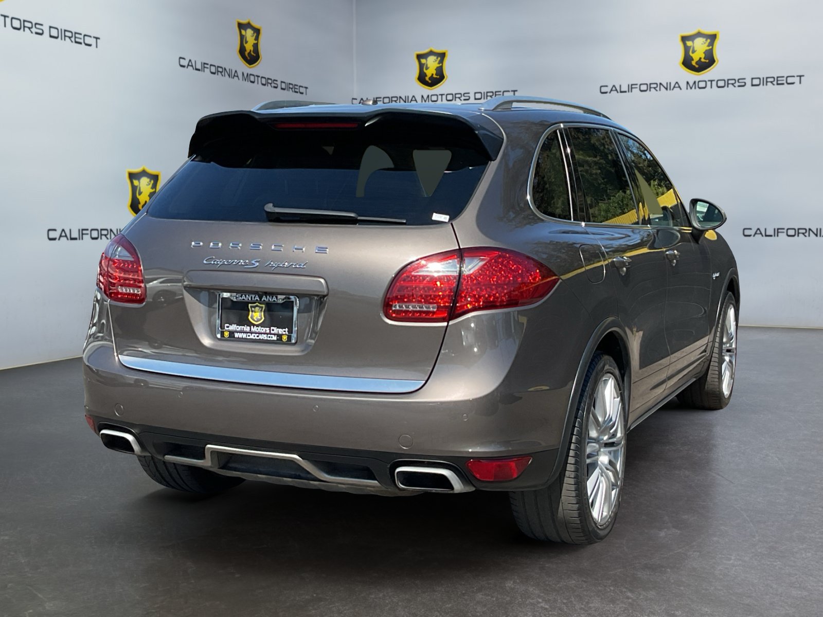 Used 2013 Porsche Cayenne S AWD/4WD image 5