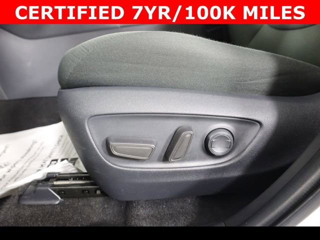 Used 2025 Toyota RAV4 XLE image 23