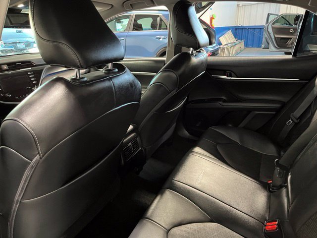 Used 2019 Toyota Camry XSE w/ Navigation Package FWD image 18