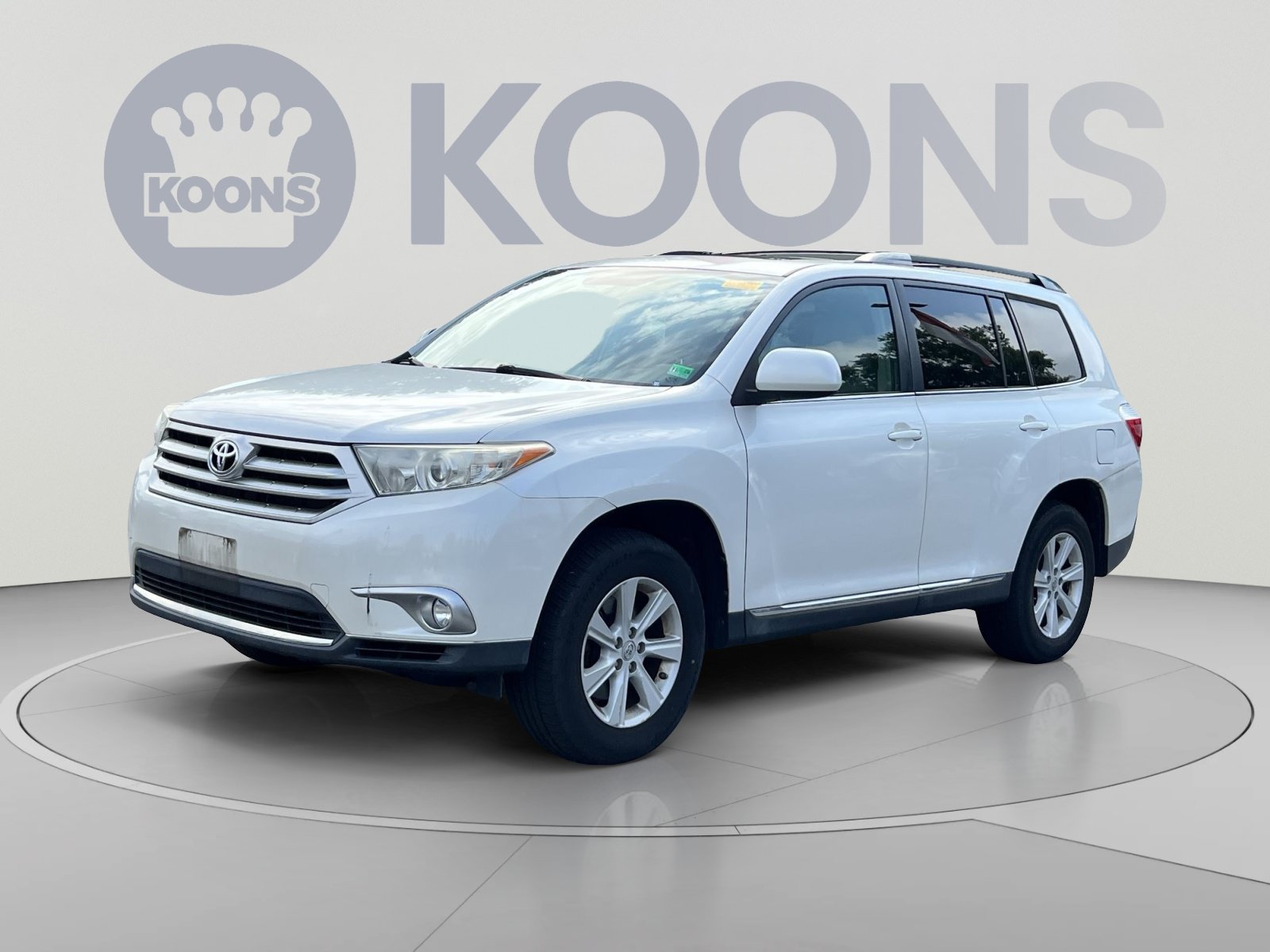 Used 2012 Toyota Highlander SE w/ Tow Pkg
