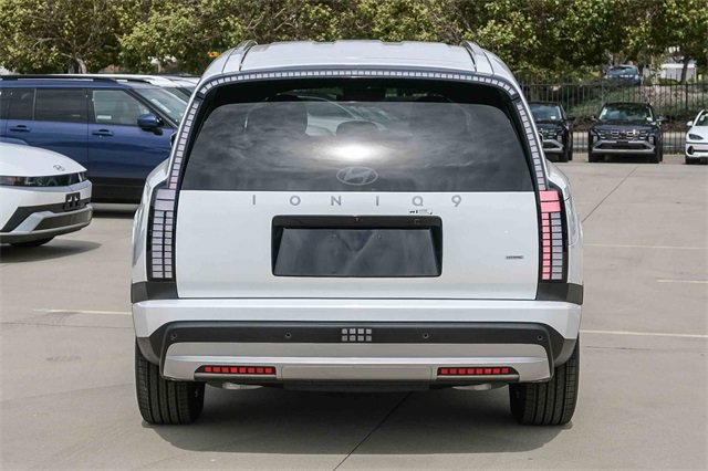 New 2026 Hyundai Ioniq 9 SE image 6