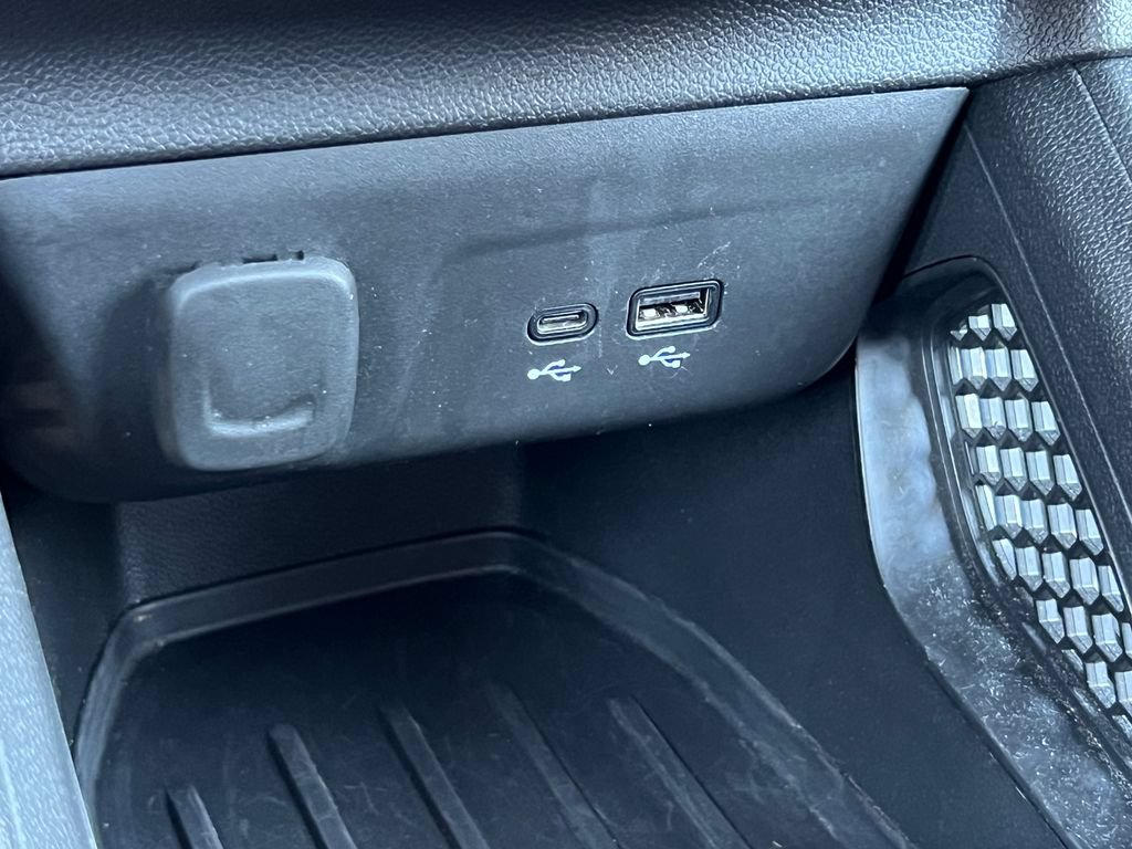 Used 2025 Chevrolet TrailBlazer LT AWD/4WD image 26