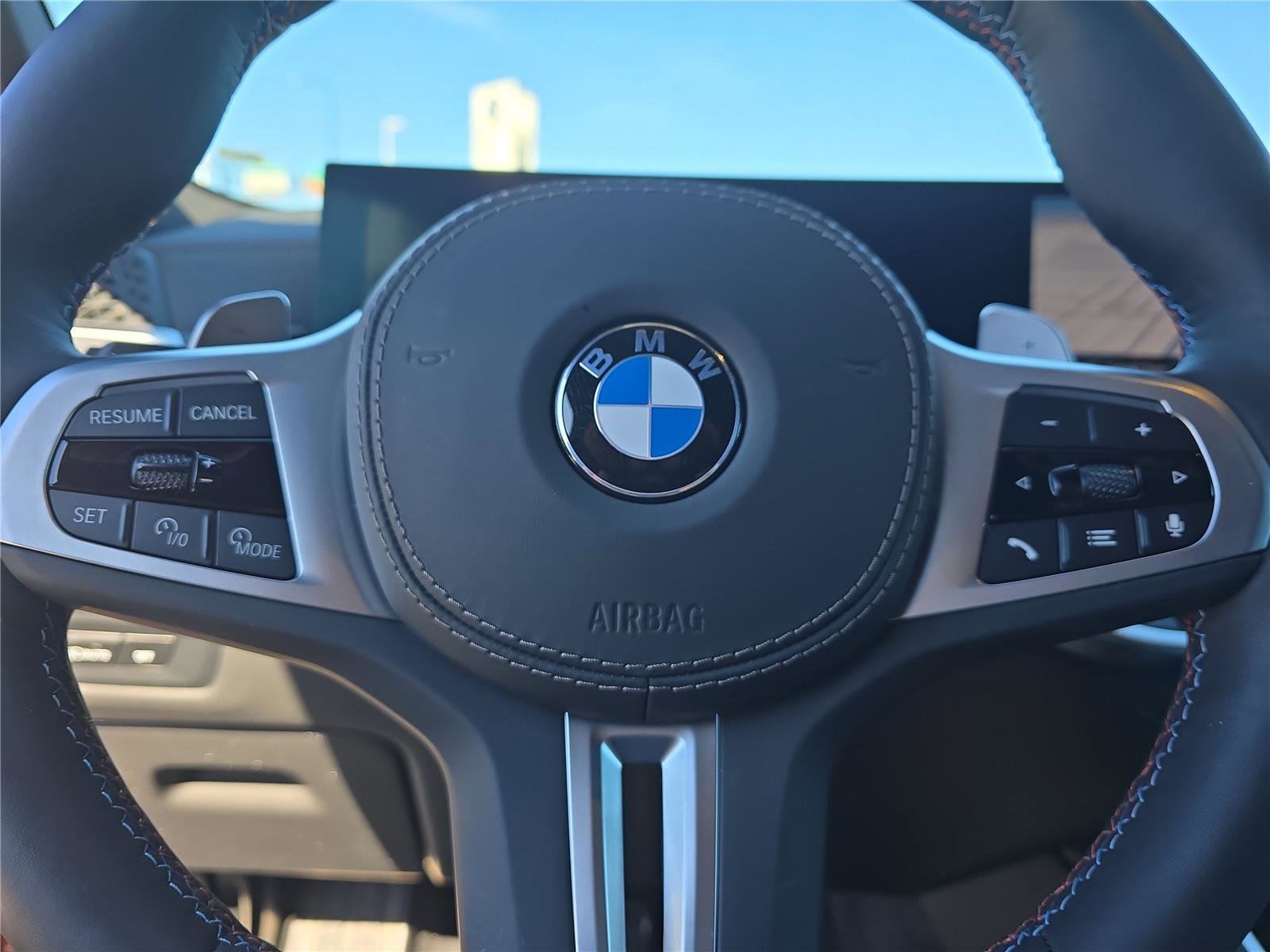 Used 2025 BMW X6 M60i image 23