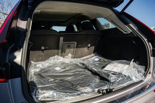 New 2026 Volvo XC60 B5 Plus w/ Climate Package image 10