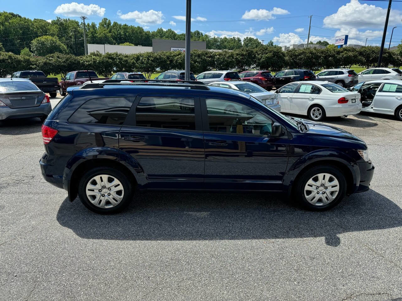 Used 2019 Dodge Journey SE FWD image 5