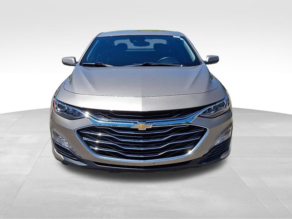 Used 2024 Chevrolet Malibu LT FWD image 2