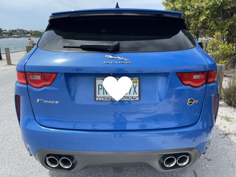 Used 2020 Jaguar F-PACE SVR image 40