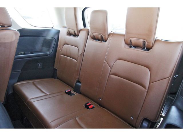 Used 2023 Nissan Pathfinder Platinum w/ Cargo Package AWD/4WD image 12