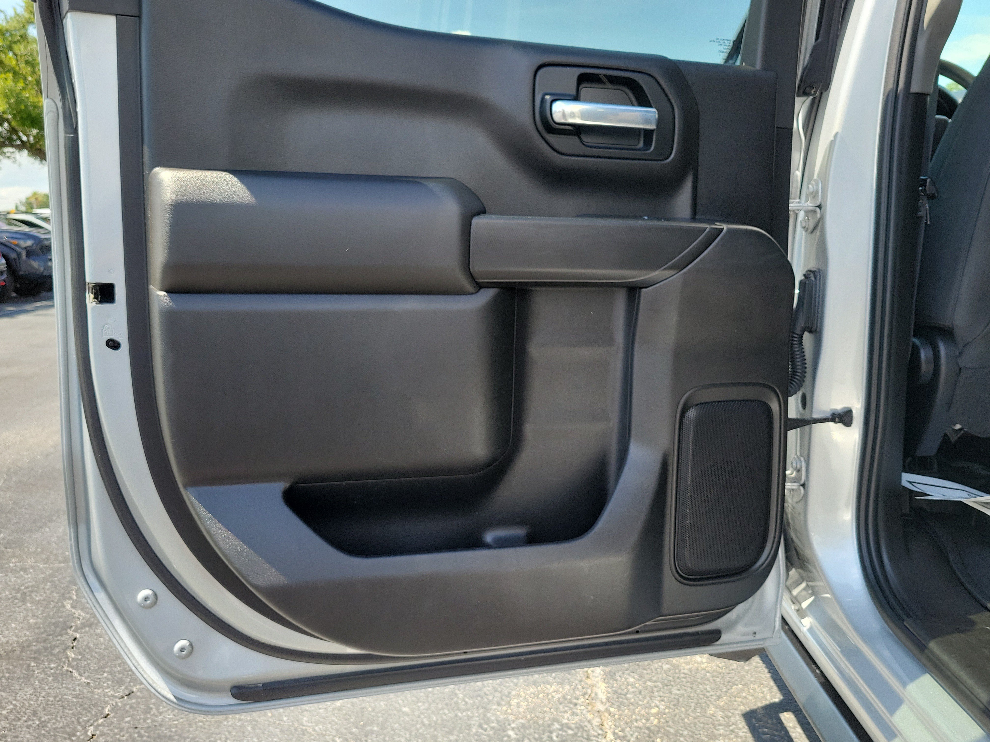 Used 2021 Chevrolet Silverado 1500 Custom Trail Boss AWD/4WD image 11
