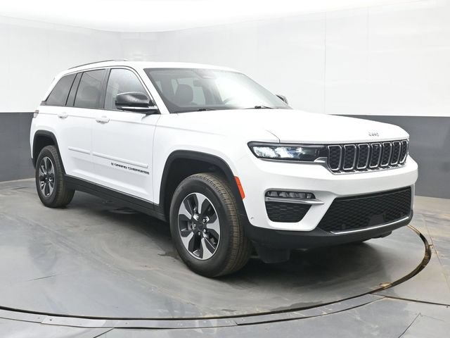 Used 2022 Jeep Grand Cherokee Limited 4xe w/ Luxury Tech Group II AWD/4WD image 2