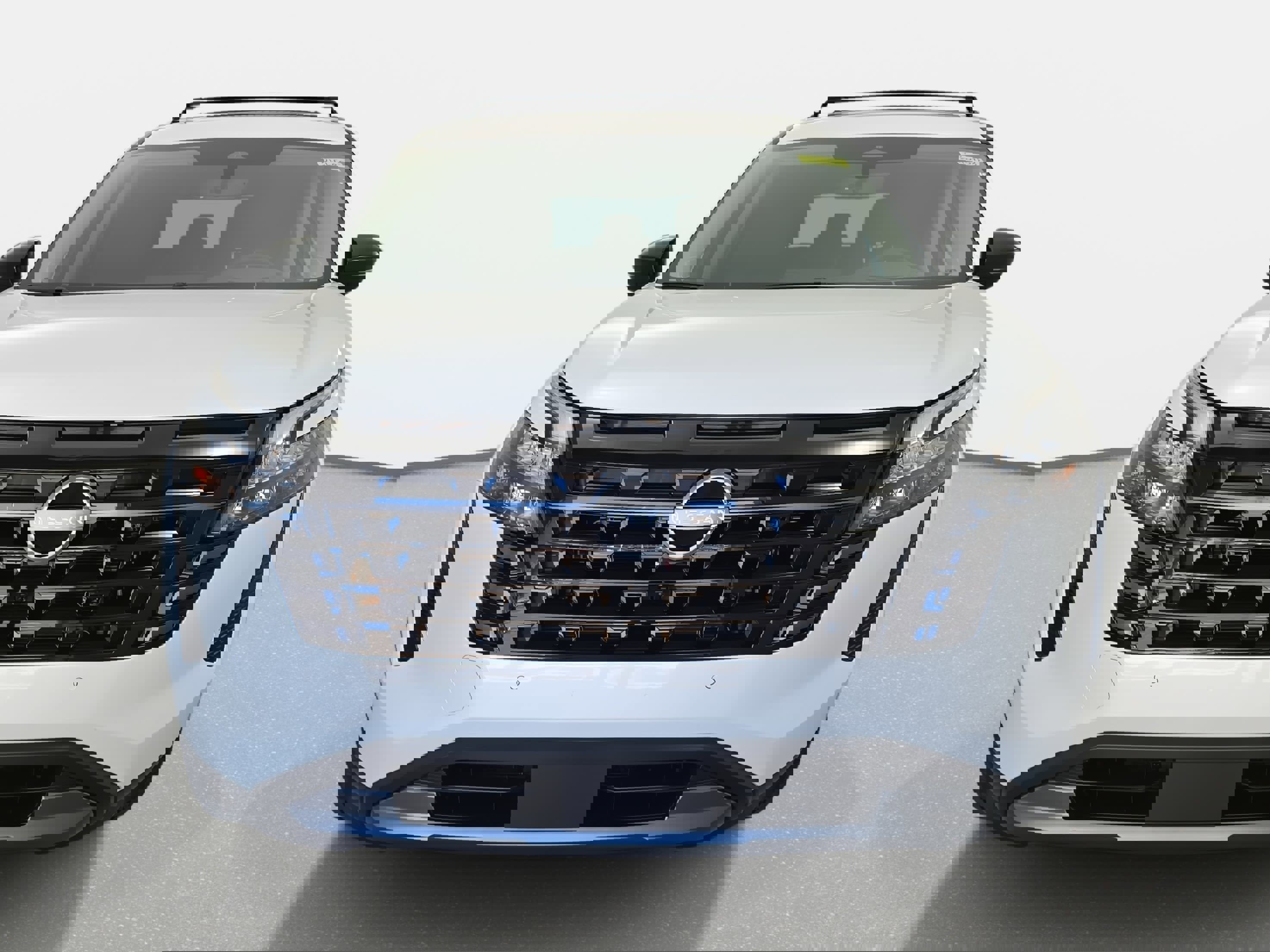 New 2026 Nissan Pathfinder Platinum image 2