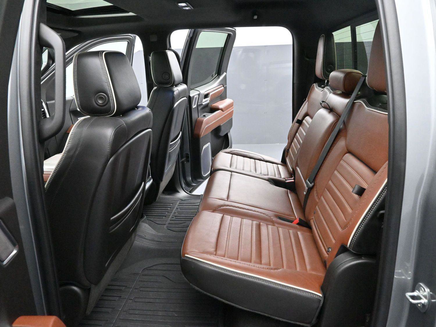 Used 2023 GMC Sierra 1500 Denali Ultimate image 32