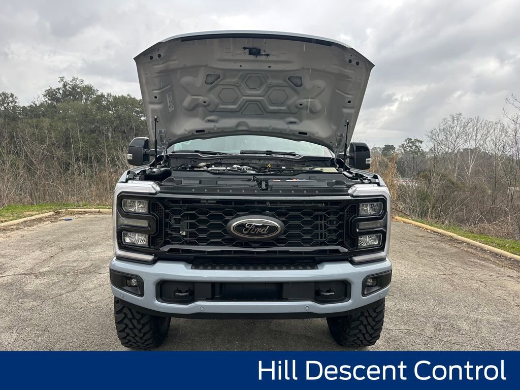 New 2026 Ford F250 Lariat w/ Black Appearance Package image 28