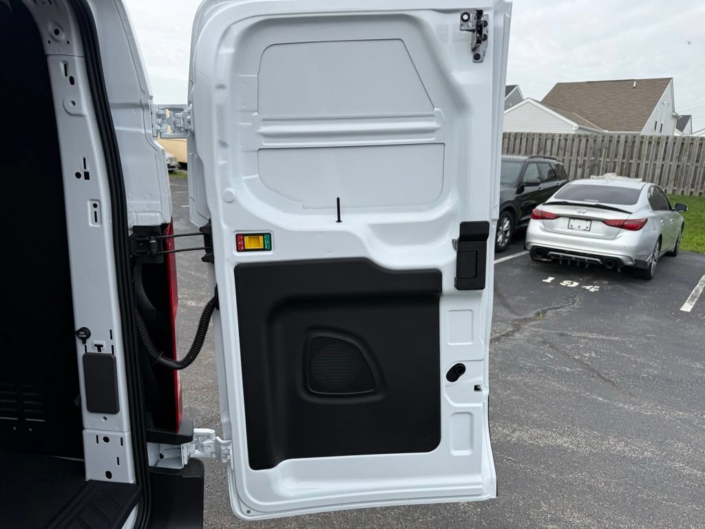 New 2026 Ford Transit 250 Low Roof w/ Load Area Protection Package RWD image 34