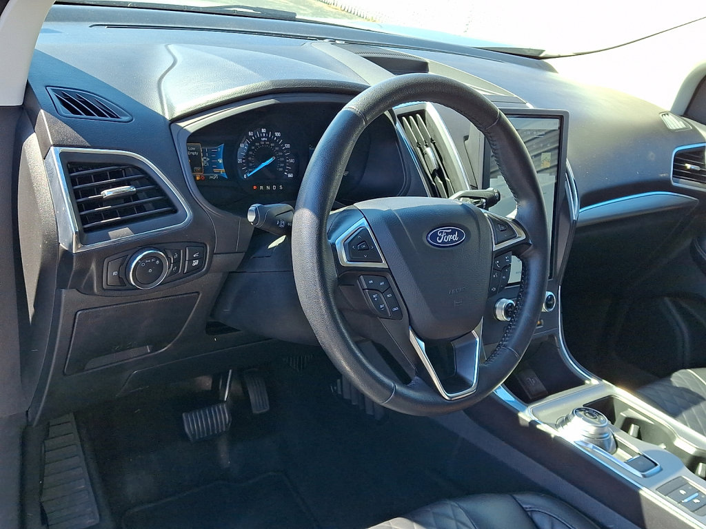 Used 2024 Ford Edge Titanium AWD/4WD image 25