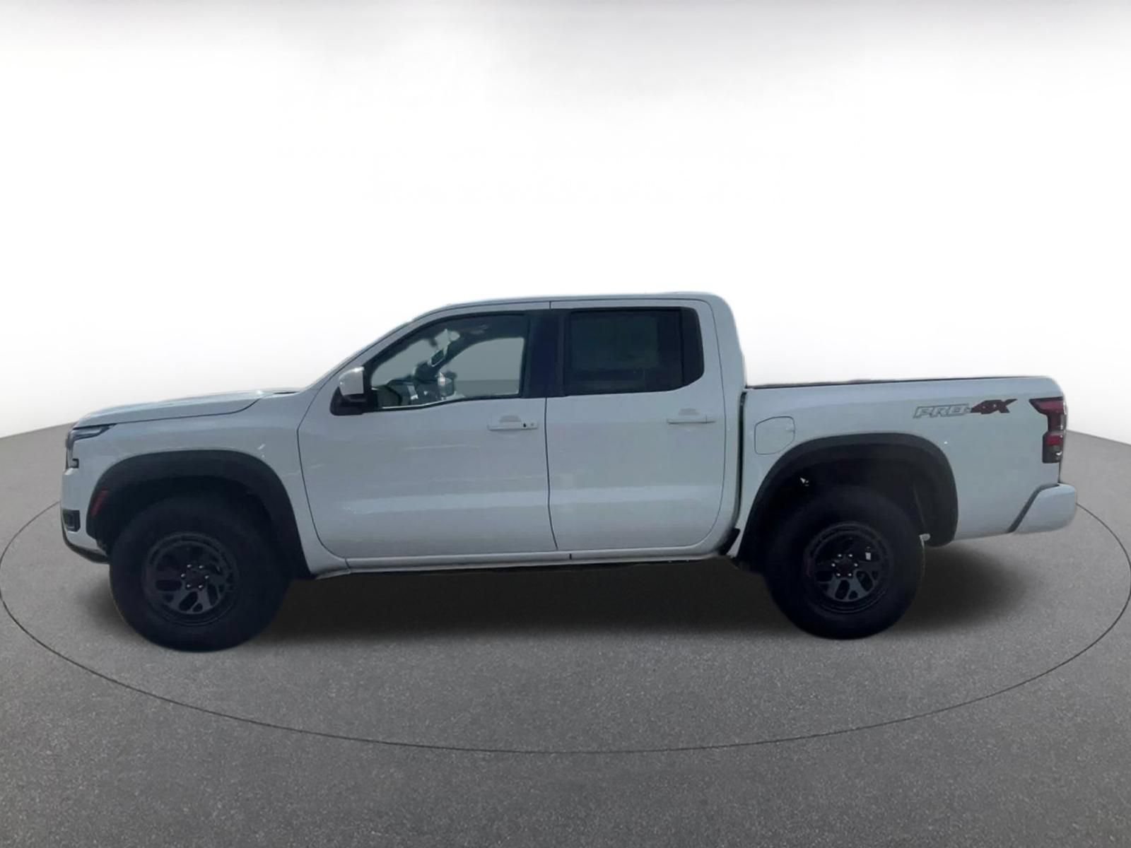 Used 2026 Nissan Frontier PRO-4X AWD/4WD image 8