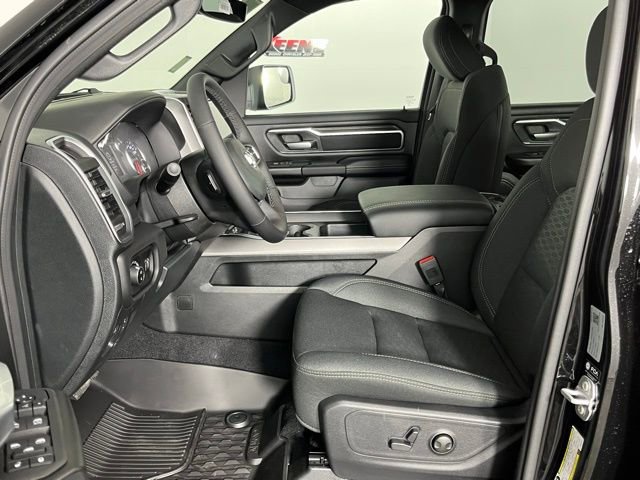 New 2026 RAM 1500 4x4 Crew Cab image 23