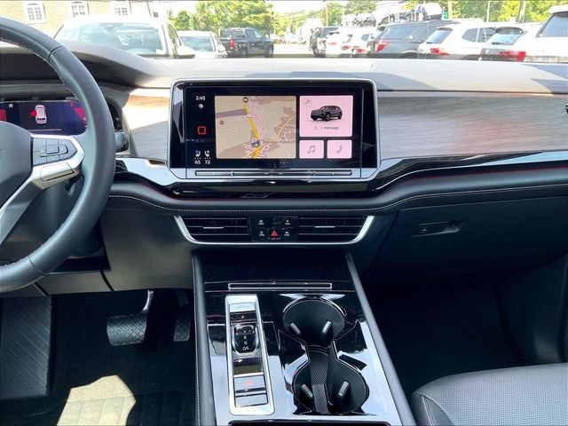 Certified 2024 Volkswagen Atlas SEL AWD/4WD image 15