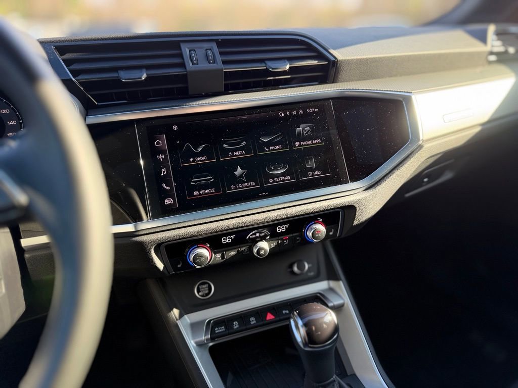 Used 2025 Audi Q3 2.0T Premium w/ Convenience Package image 20