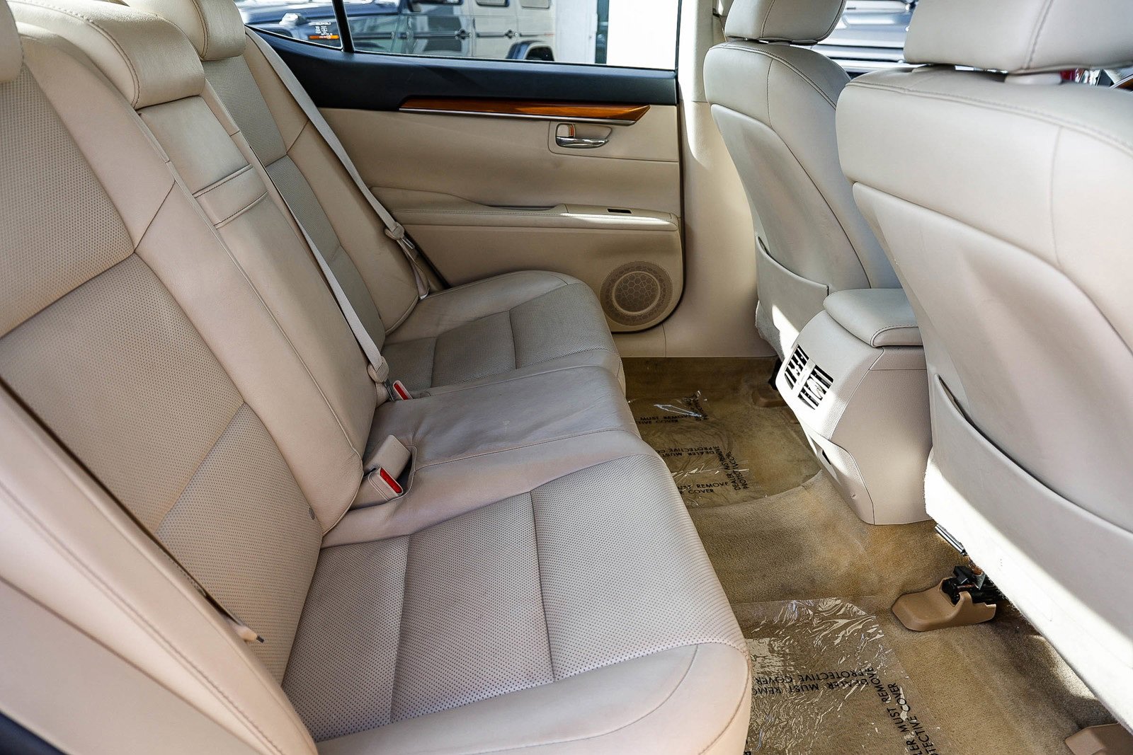 Used 2014 Lexus ES 300h image 18