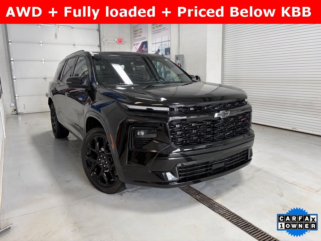 Used 2025 Chevrolet Traverse RS w/ LPO, Floor Liner Package image 3
