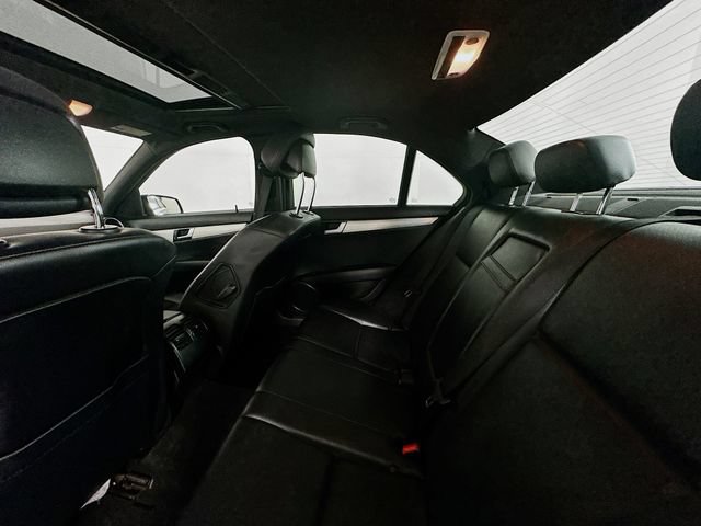 Used 2013 Mercedes-Benz C 250 Sedan image 23