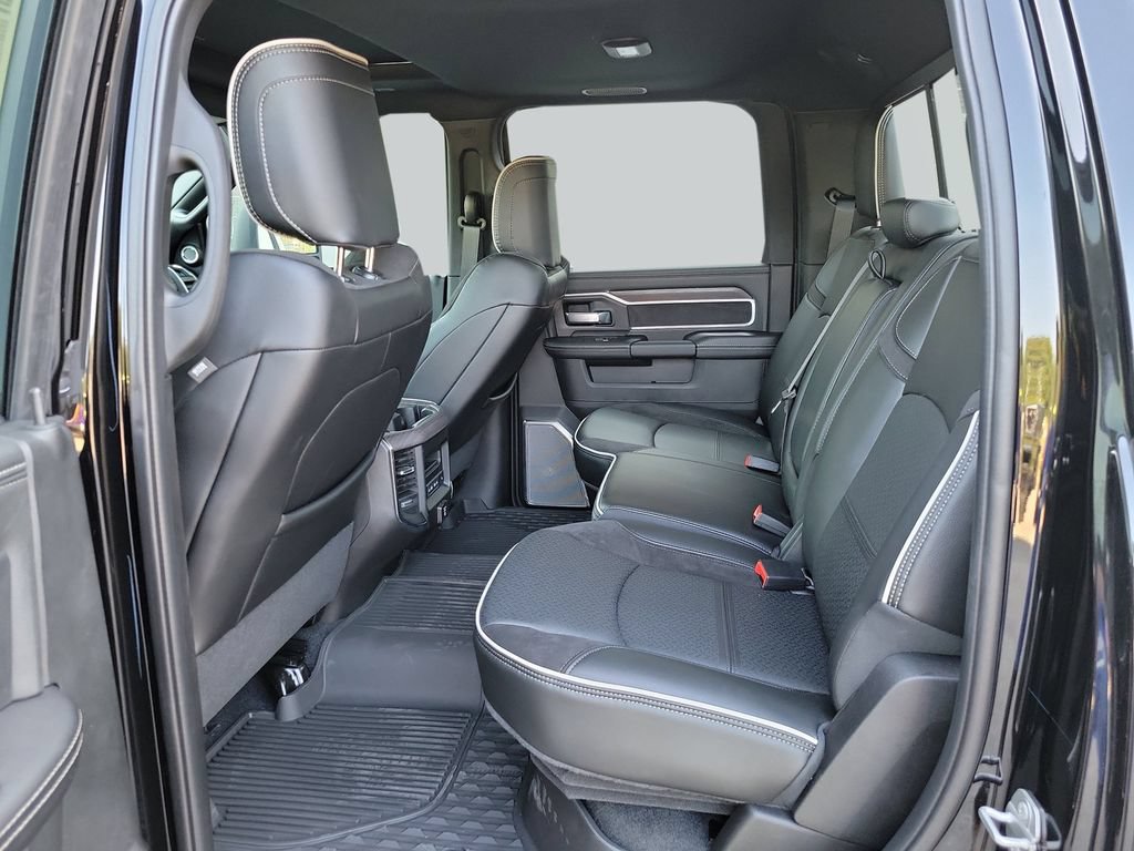 New 2026 RAM 2500 Laramie AWD/4WD image 29