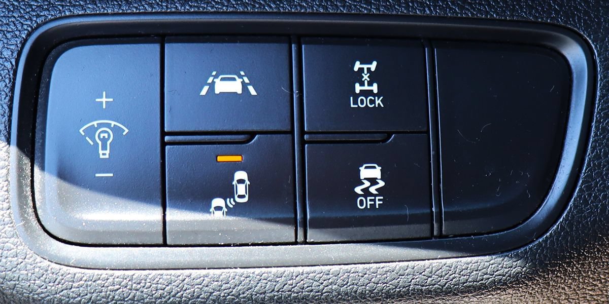 Used 2019 Hyundai Santa Fe SE AWD/4WD image 41