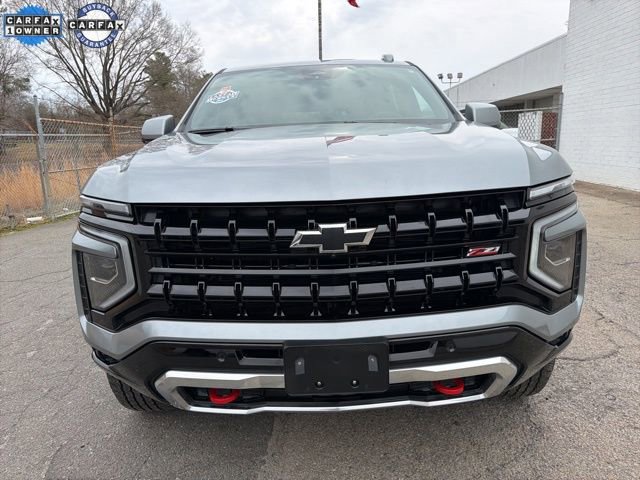 Used 2025 Chevrolet Suburban Z71 image 7