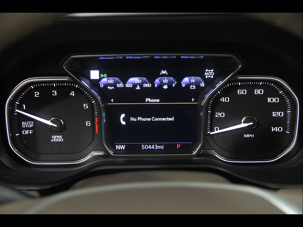 Used 2021 GMC Yukon Denali w/ Denali Premium Package AWD/4WD image 9
