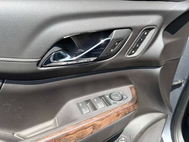 Used 2021 GMC Acadia Denali w/ Denali Technology Package FWD image 18