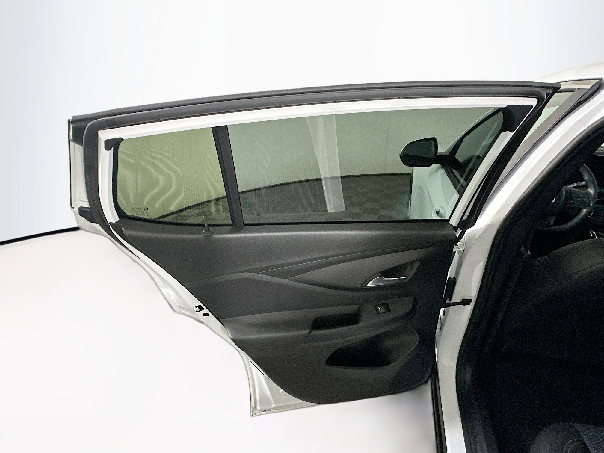 Used 2025 Buick Envista Preferred FWD image 26