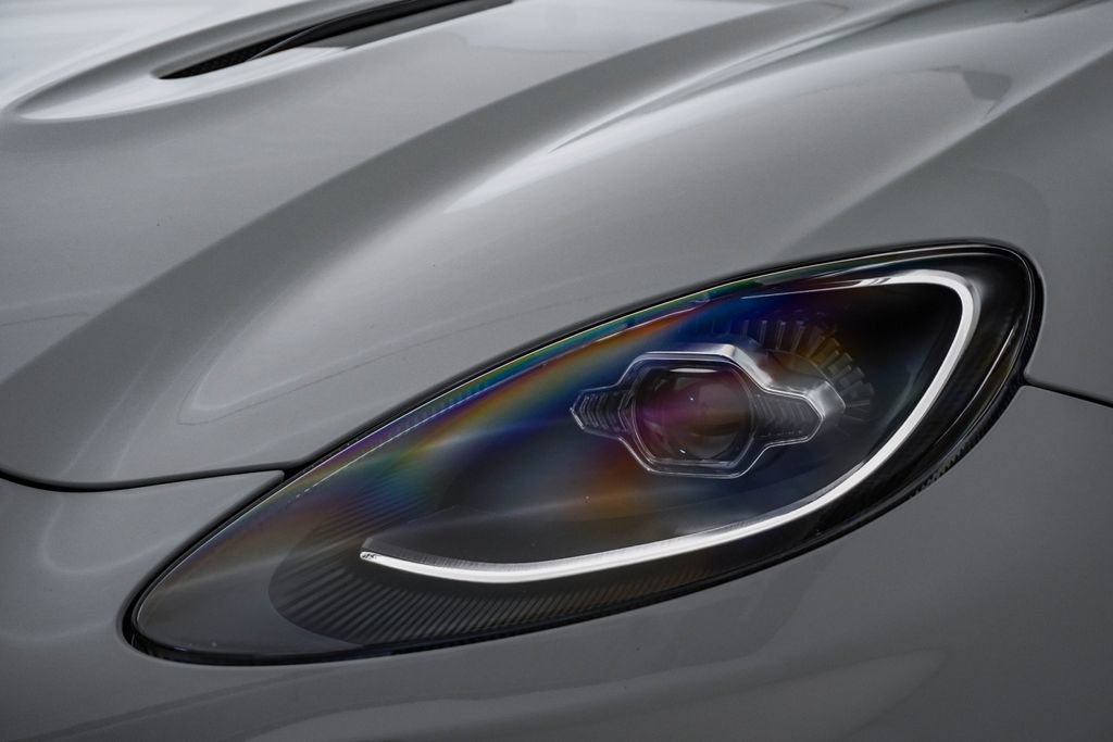 Used 2023 Aston Martin DBX AWD/4WD image 6