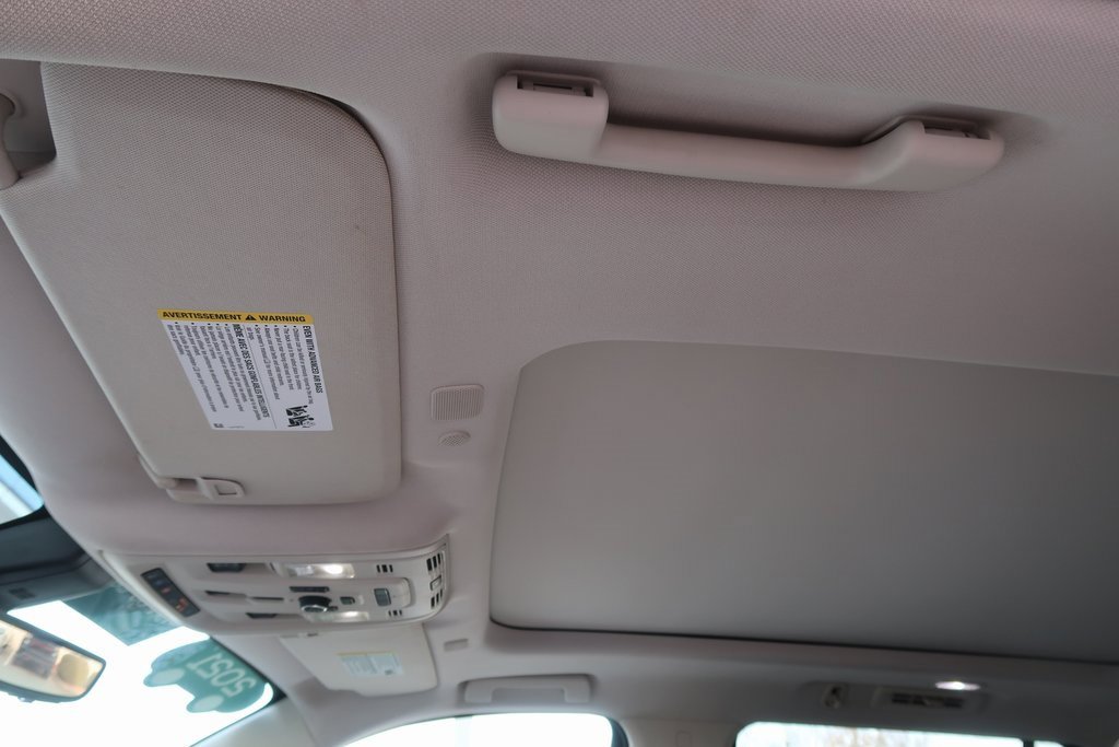 Used 2021 GMC Yukon Denali w/ Denali Ultimate Package image 13