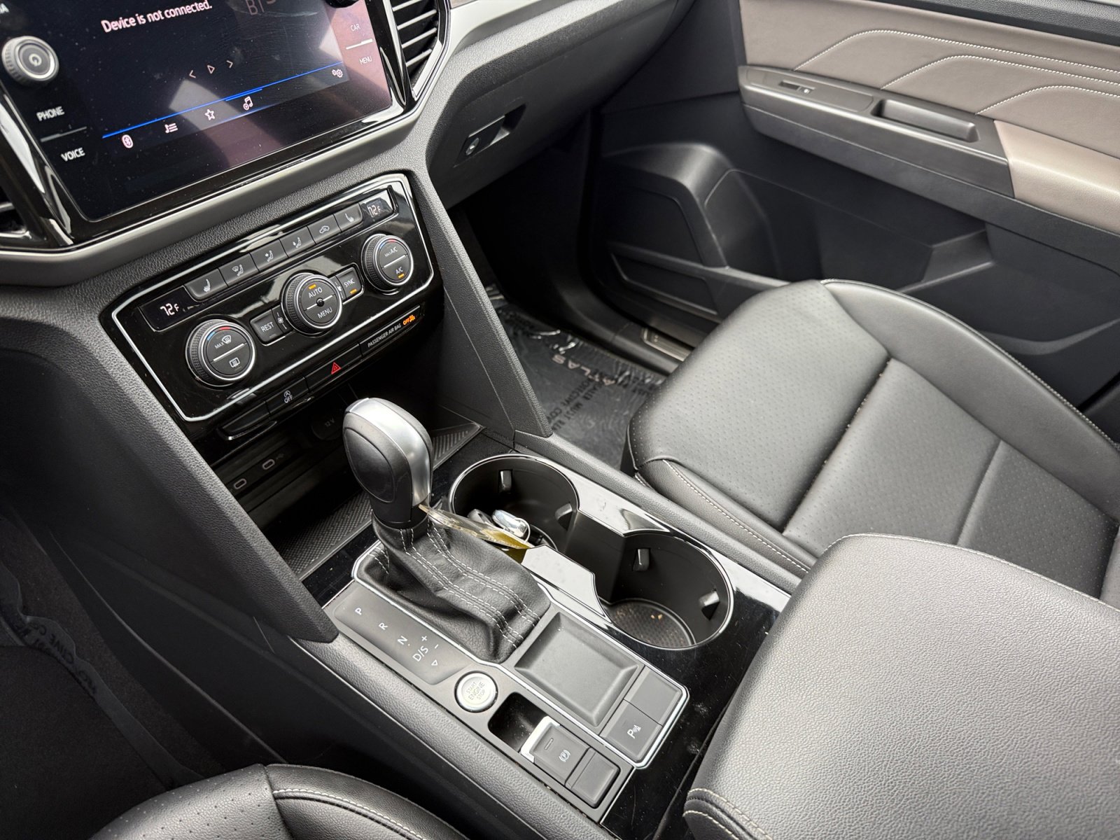 Used 2022 Volkswagen Atlas SE image 13